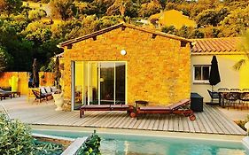 VILLA PERLA SAINT-TROPEZ CAVALAIRE-SUR-MER, 3-5 chambres, vue mer, piscine chauffée